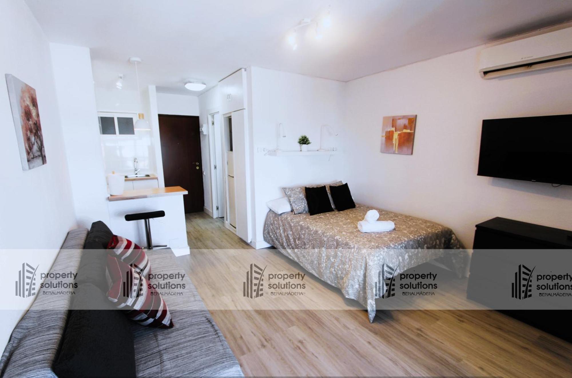 714 Iris Apartamento - Vista Al Mar - Cerca De Tren, Restaurantes, Tiendas - Playa A 10 Min Caminando Бенальмадена Екстер'єр фото