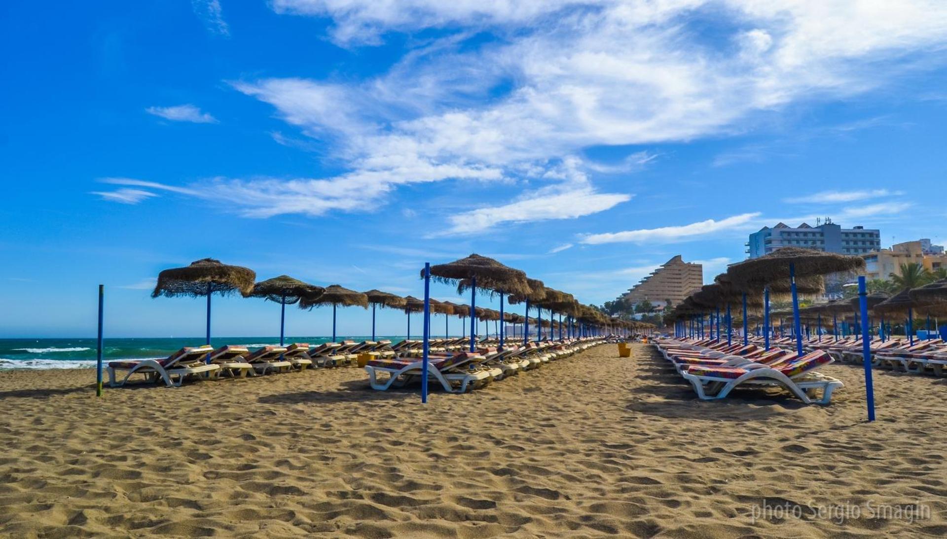 714 Iris Apartamento - Vista Al Mar - Cerca De Tren, Restaurantes, Tiendas - Playa A 10 Min Caminando Бенальмадена Екстер'єр фото